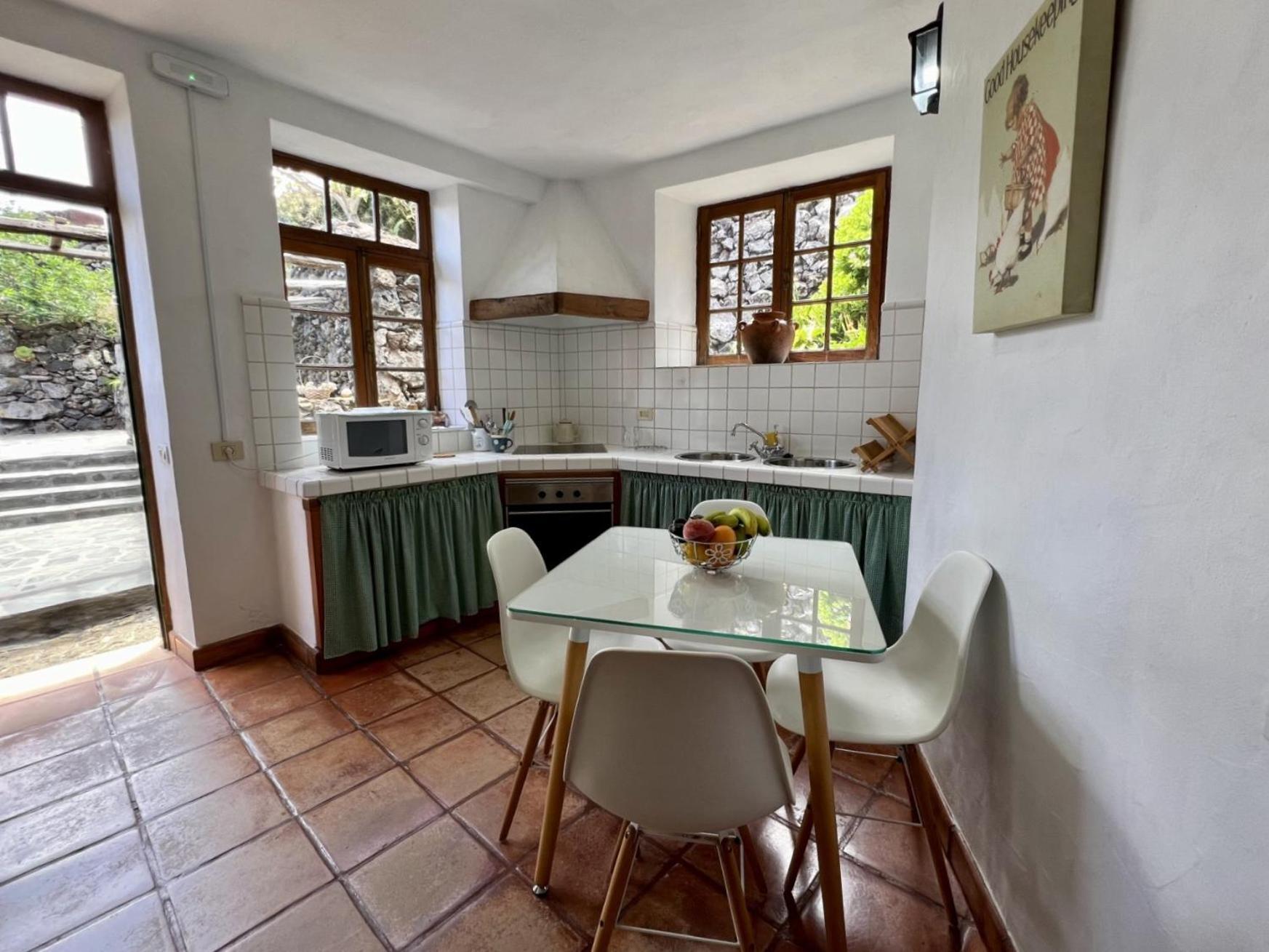 Cozy Rural House Las Guindas, El Hierro Erese Exterior photo